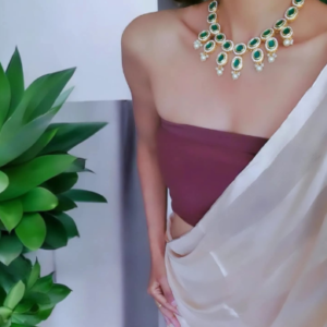 Modern Emerald Diamond Gold Necklace